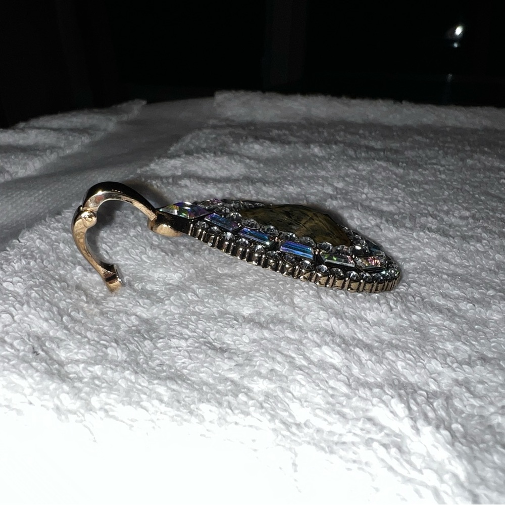 Premier Design, gold & silver necklace pendent, silver, gold, greenish stone - Picture 11 of 11